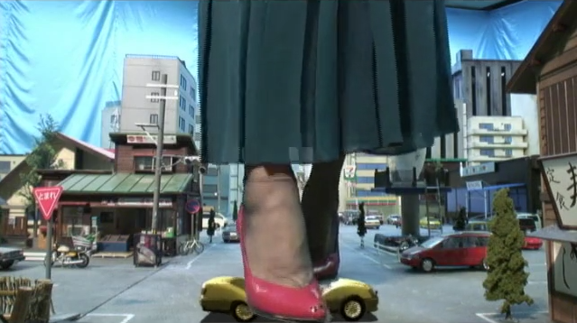 4 - crushing CGI car